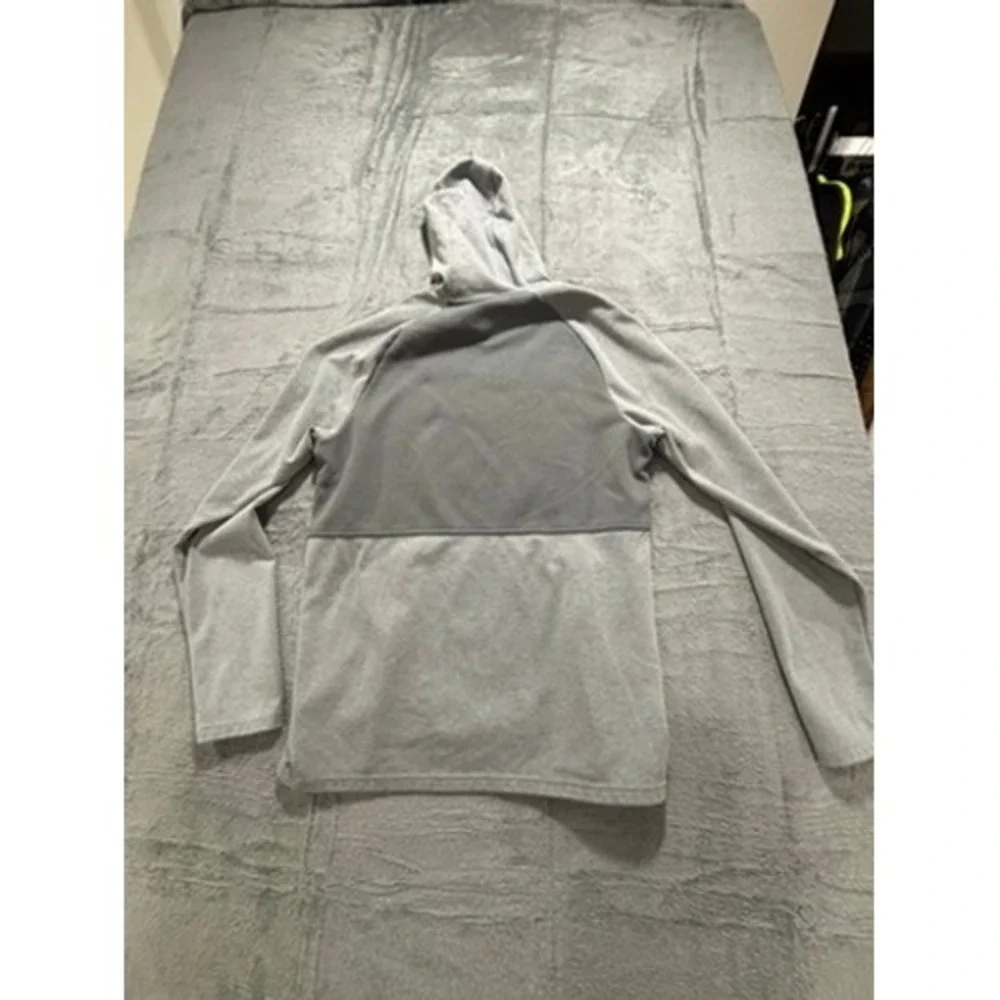 Nike M Gray‎ Therma-FIT Pullover Hoodie Womens Crewneck Swoosh Logo Athleisure